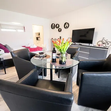 Truth - Smart Tv - Terrasse - Kamin - Pure * Brilon