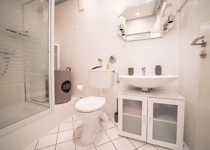 Truth - Smart Tv - Terrasse - Kamin - Pure بريلون